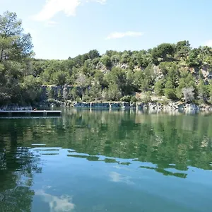 https://joli-studio-front-de-mer.fr-provencehotel.com